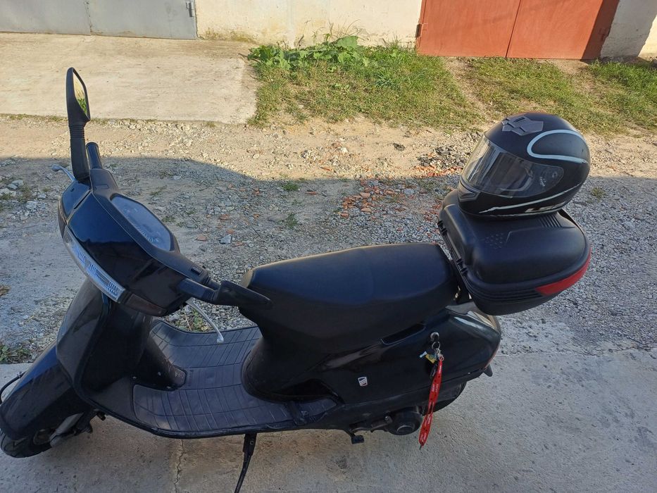 Скутер Honda Lead AF-20