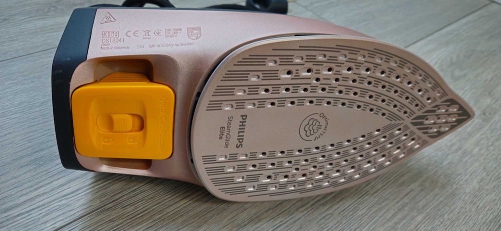 Żelazko PHILIPS Azur 8000 Series DST8041/80