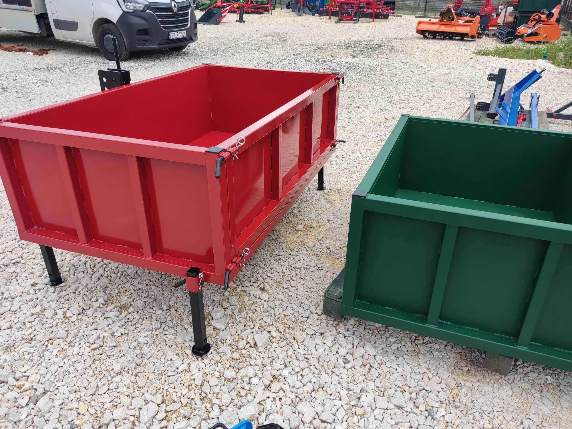 Do traktora skrzynia transportowa na tuz nowa otwierana burta dowozimy