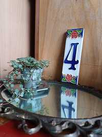 Numer numerek plakietka szyld 4 ceramiczny kafelek dekoracyjny
