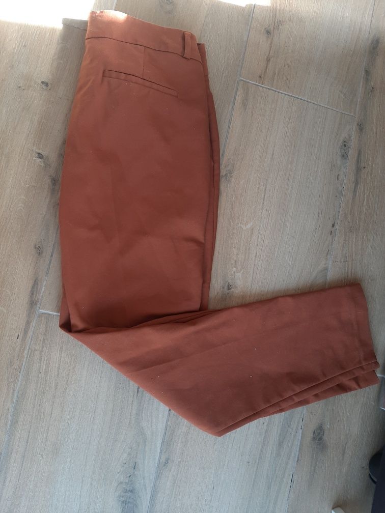 Reserved eleganckie damskie spodnie garniturowe biurowe