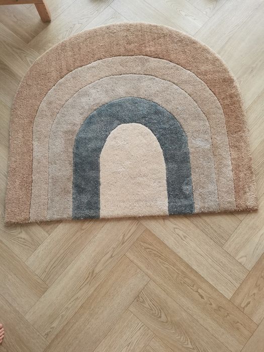 Dywan tęcza Benuta.