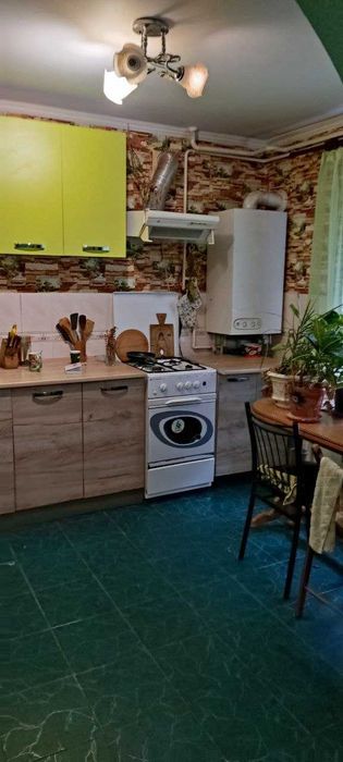 Велика 4х кімнатна квартира в центрі міста