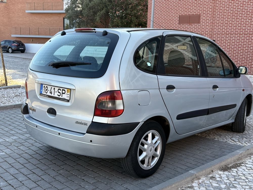 Renault Scénic 1.9 DCI
