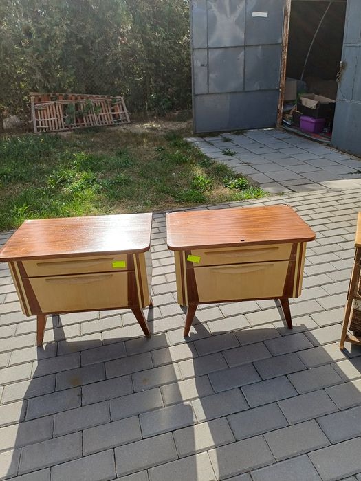 Komplet szafek nocnych