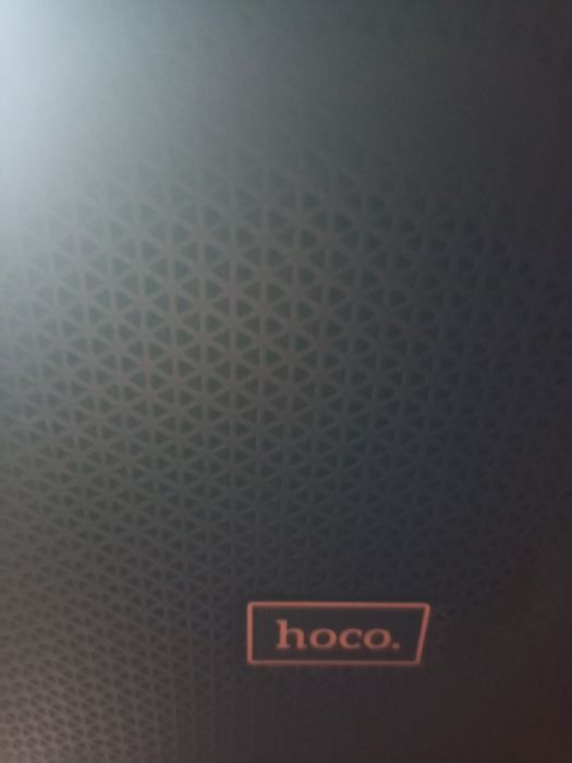 Продам колонку в дуже гарнному стані модель hoco,ціна 4500 грн,гучна