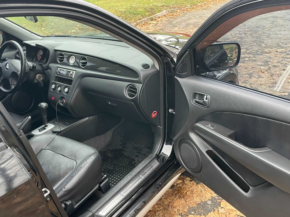 Mitsubishi Outlander 2.4 АКПП 2007 год