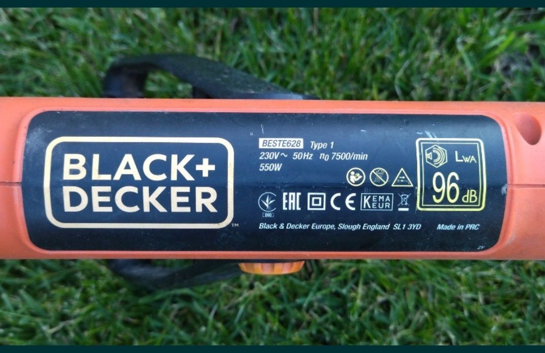 Aparador relva Black&Decker Beste 628