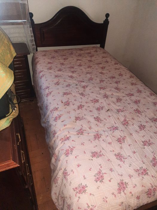 Mobilia de solteiro/a