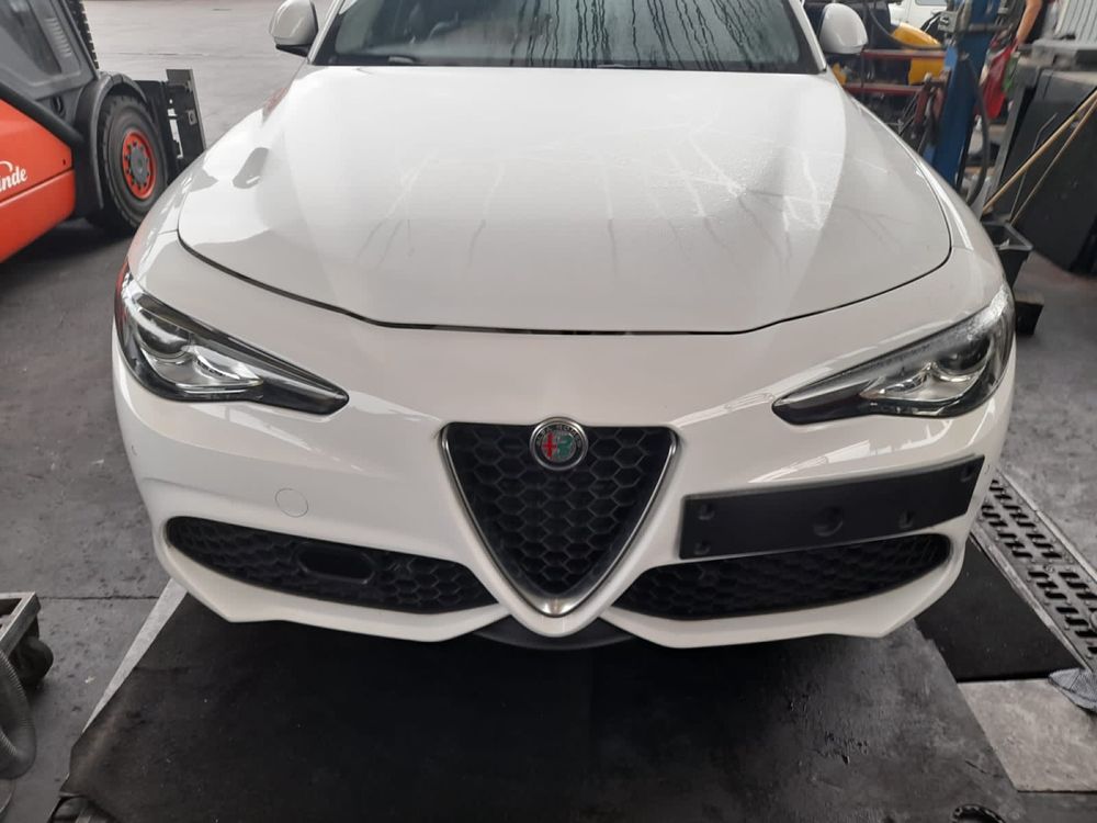 Розбір авто Alfa Romeo Giulia Veloche/QV