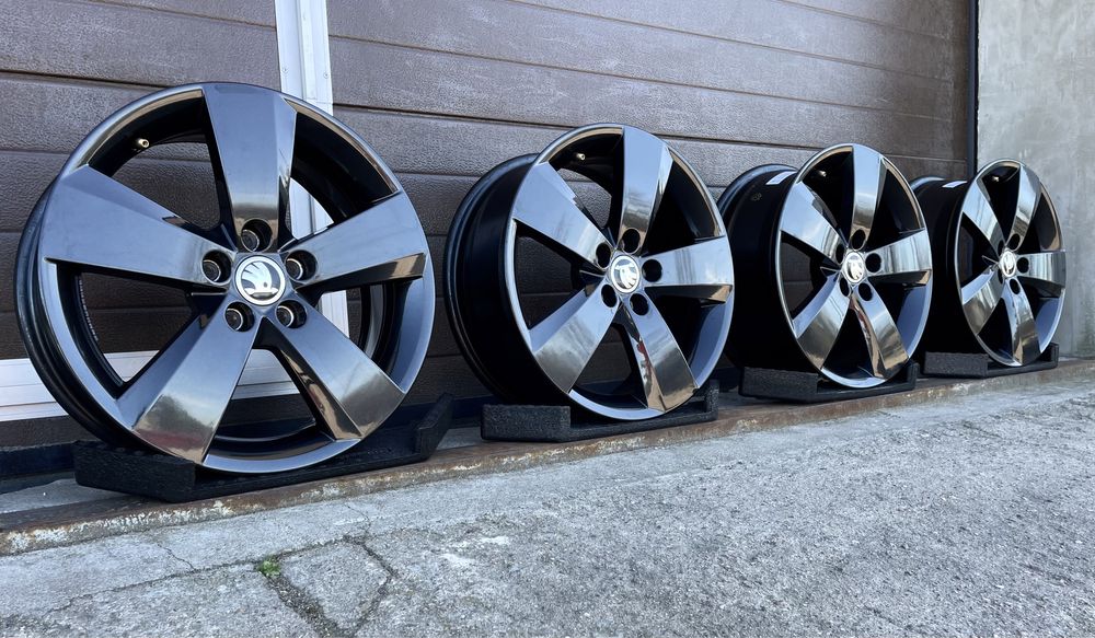 4x felgi aluminiowe 5x100 r16 et35 6J Alufelgi Oryginał Skoda Czarne