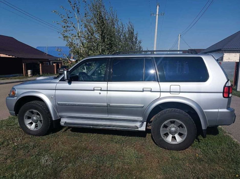 Mitsubishi Pajero Sport 2005 — 2.5 дизель, механіка. Опис, якого в