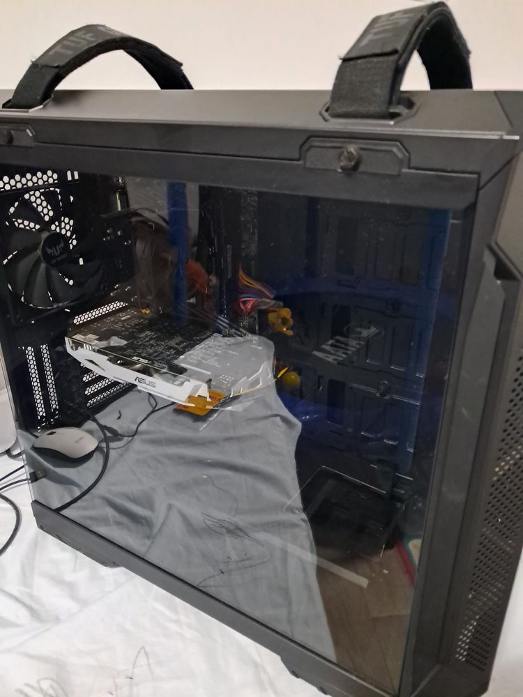 Ryzen 7 2700x  8 núcleos 16 threads  Gtx 1060 6gb