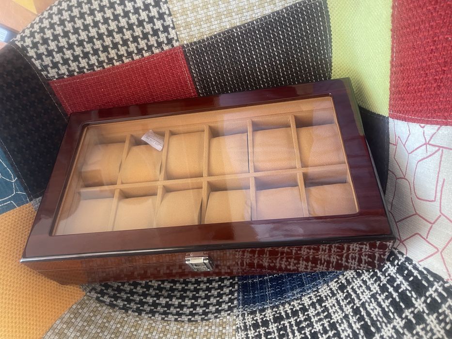 Caixa de luxo NOVA  para 12 relógios