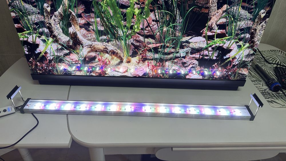 LUMINÁRIA LED TWINSTAR B-LINE 90B - 80 CM A 100 CM