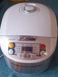 Multicooker Philips z książką