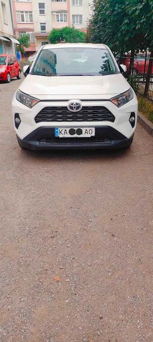 Офіційна Toyota RAV4 2020