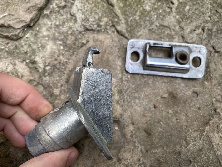 Замок багажника ВАЗ 2108 2109 2113 2114