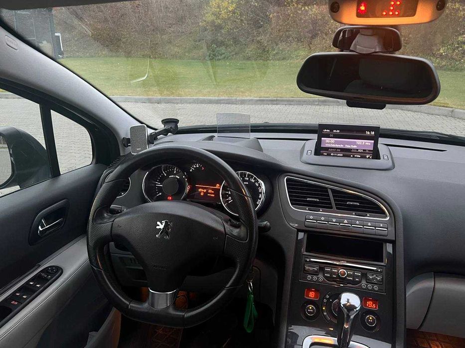 PEUGEOT 5008 / Пежо 5008