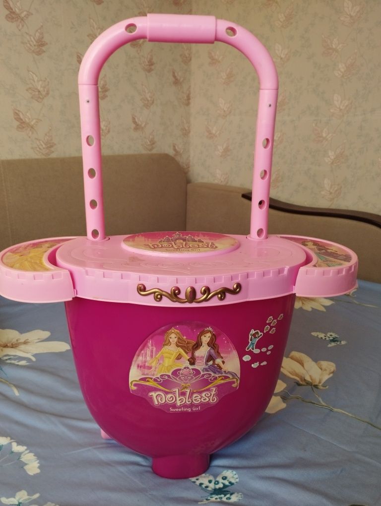 Игрушки развивающие.Лего.