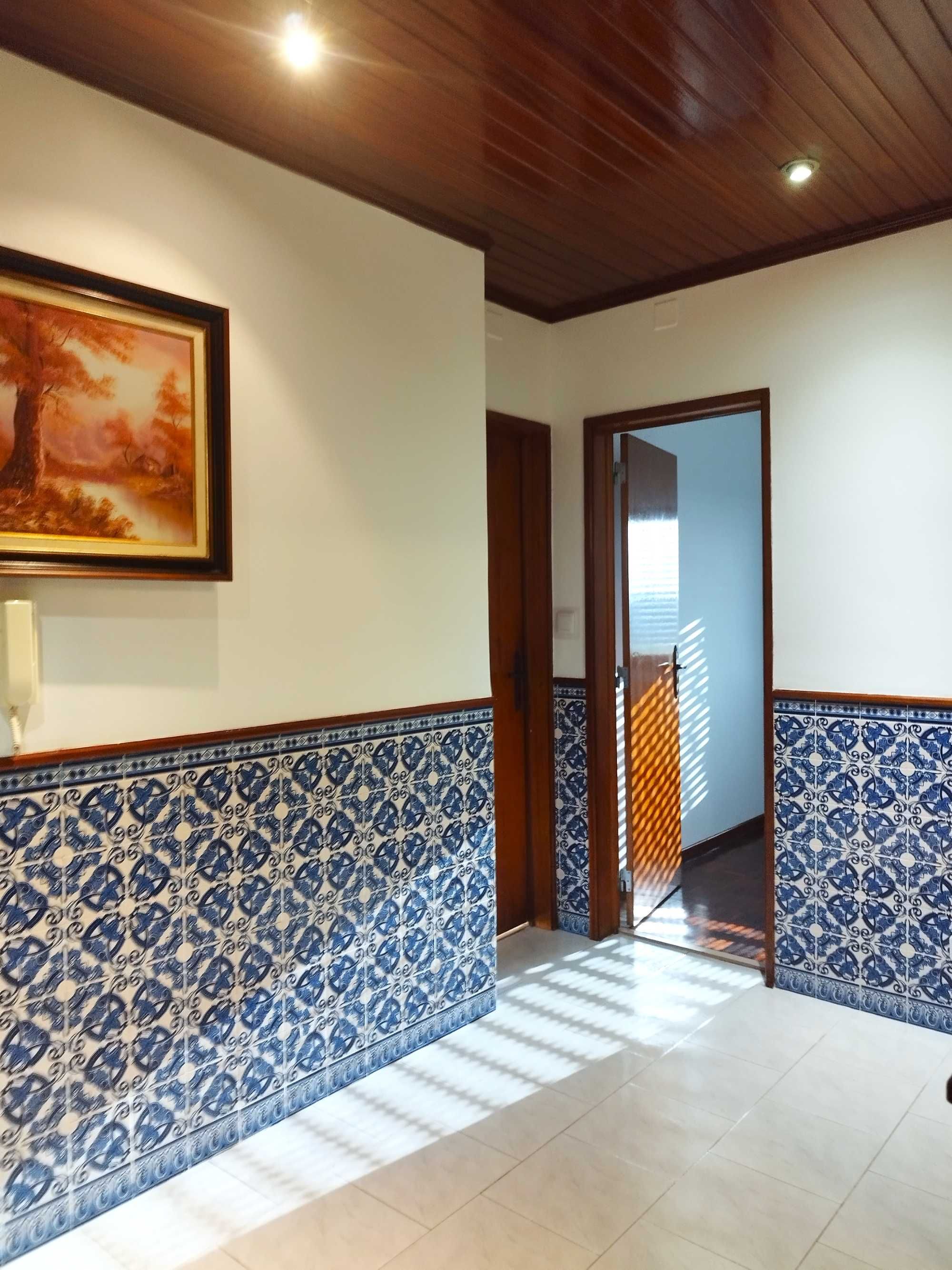 Apartamento T2 Torre da Marinha Junto ao Rio Sul