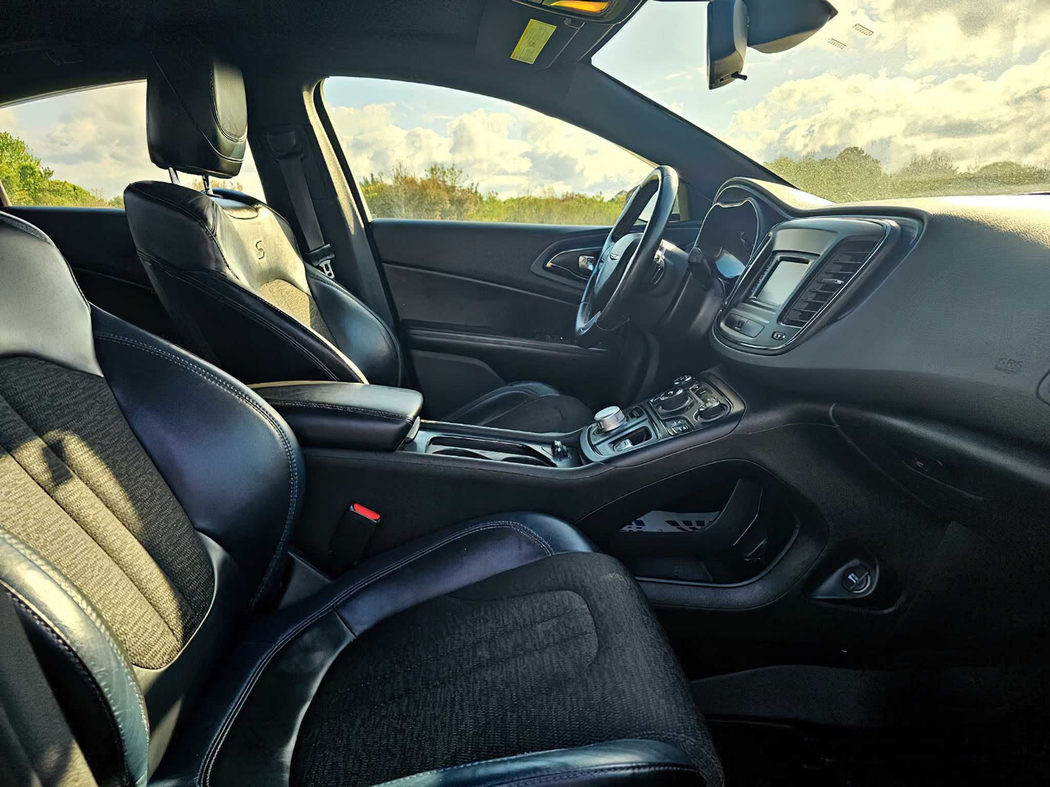 Chrysler 200 S 2015