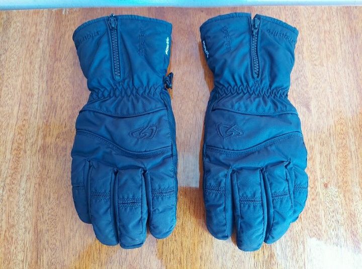 Рукавички лижні  ziener snowlife Gore-Tex оригінал 

Розмір M

Зам