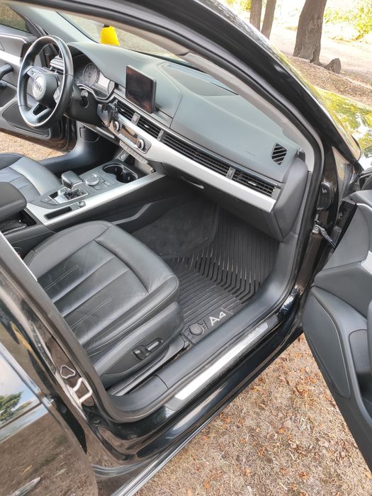 Audi A4 B9 2017 Рік