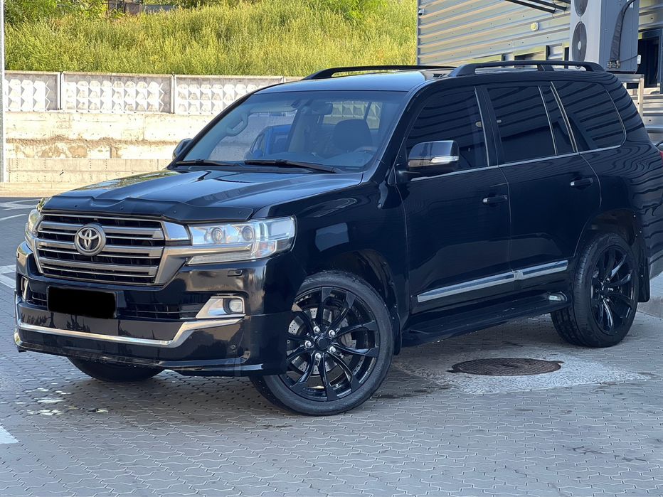 Прокат Toyota Land Cruiser 200, Оренда авто Київ, Аренда авто Киев