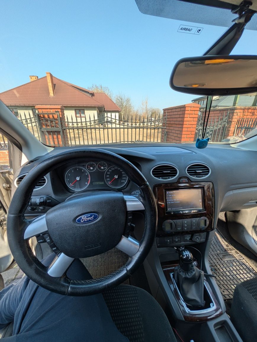 Ford Focus MK2 2.0 145KM Benzyna + lpg, Bogate Wyposazenie