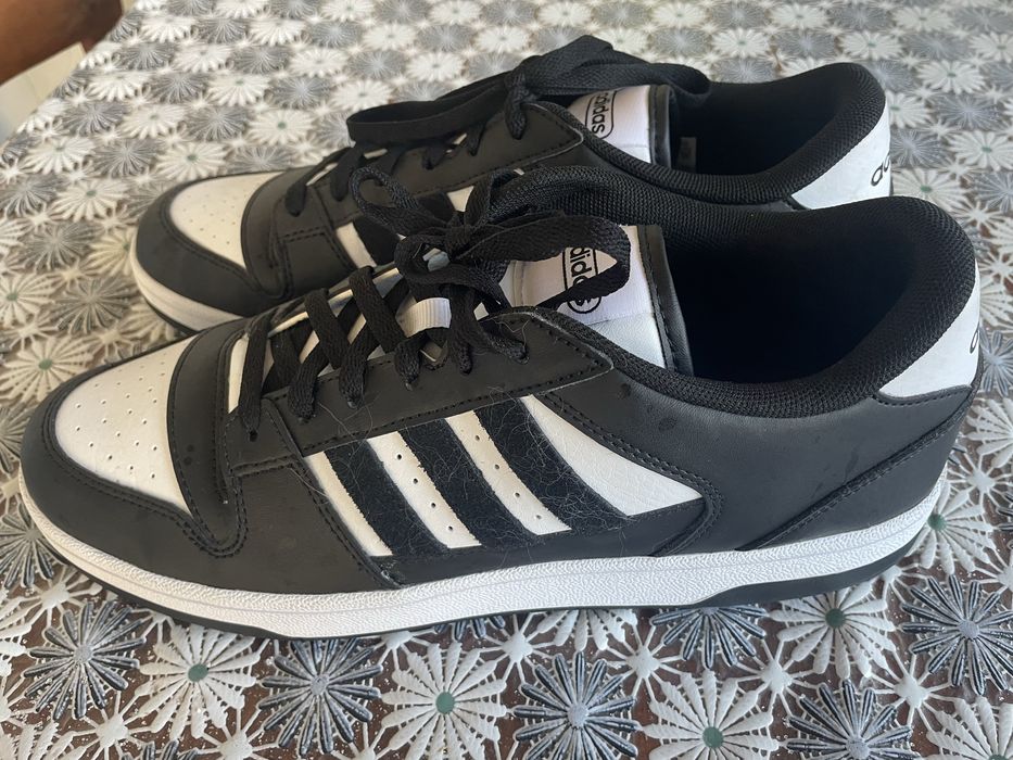 Кросівки Adidas нові