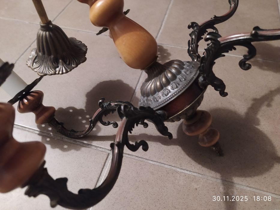 Stara lampa wisząca