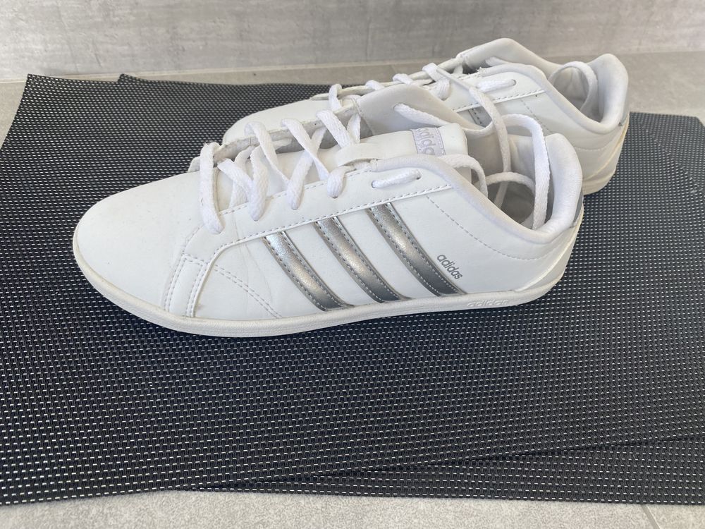 Buty adidas białe