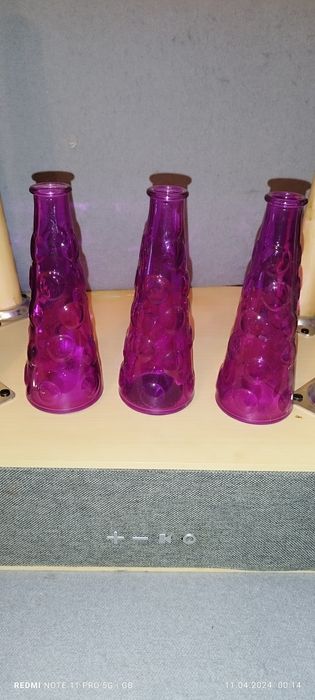 Sprzedam trzy wazoniki szkło kolorowe