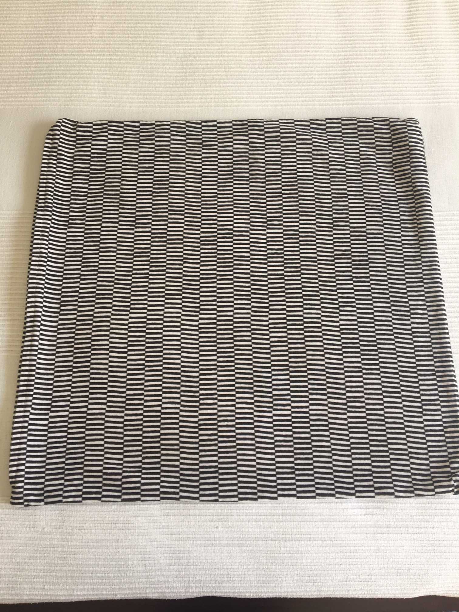 2 capas almofadas IKEA, preto/branco, 50x50cm