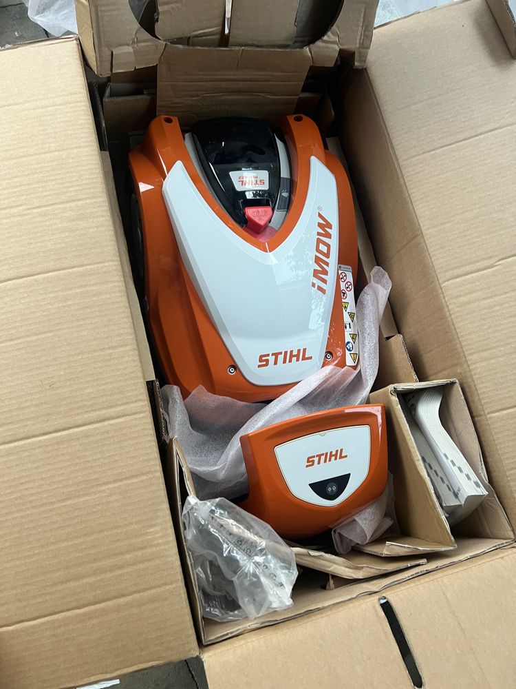 Robot koszący Stihl iMow® RMI 422 do 800m2