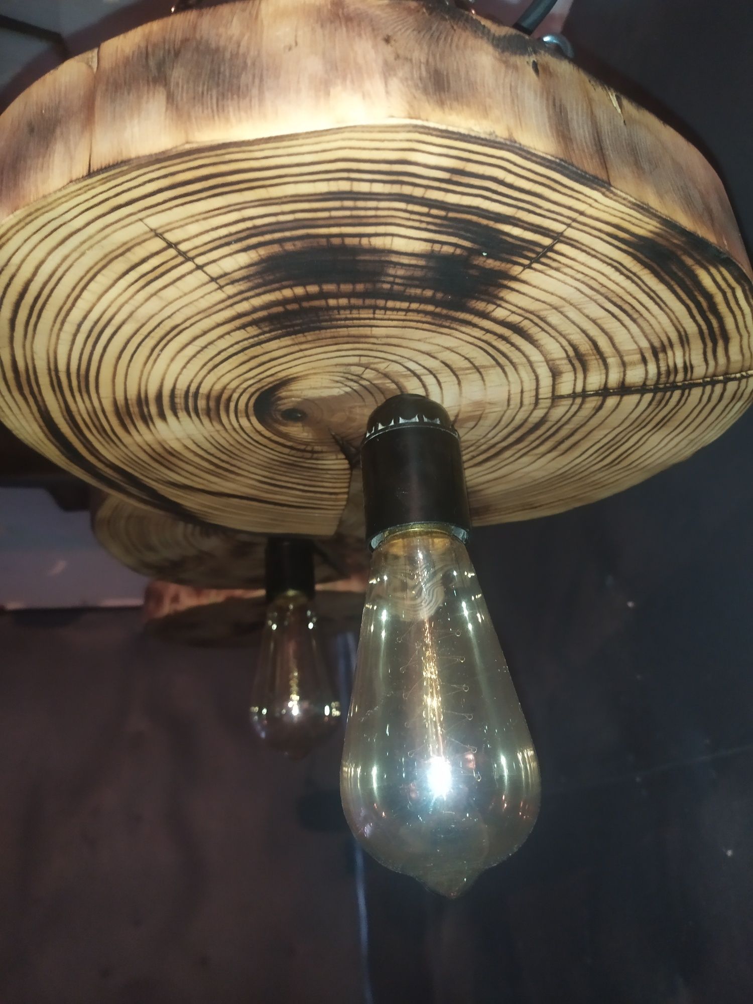 Продам светильник из слеба дерева клёна