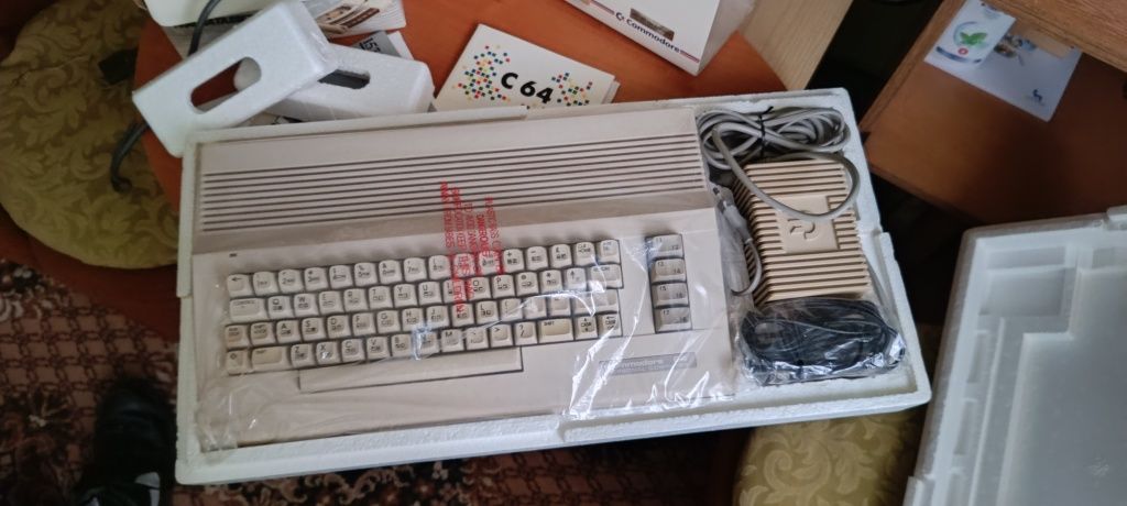 Sprzedam Comodore c64