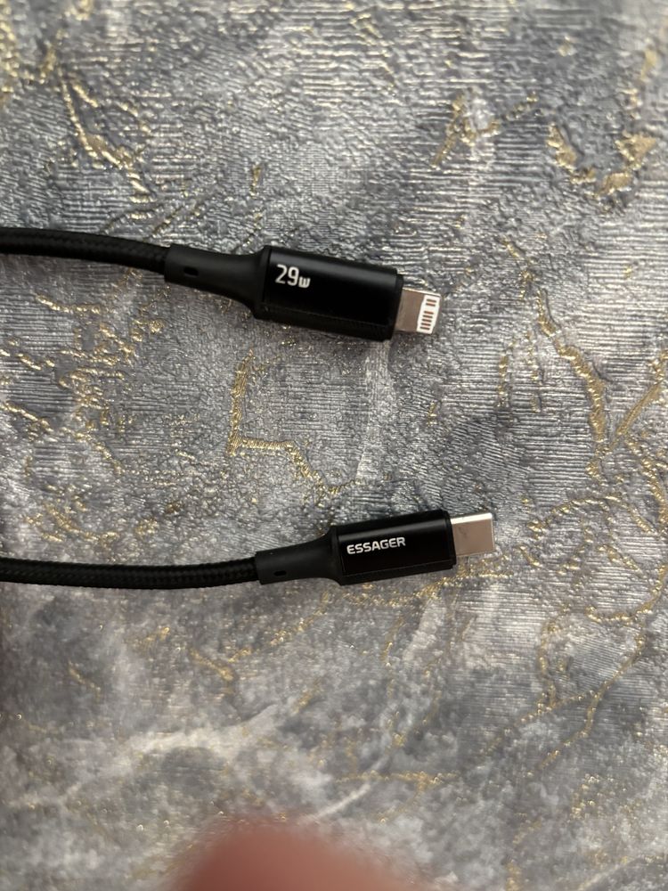 Новий Міні кабель Apple USB-C to Lightning