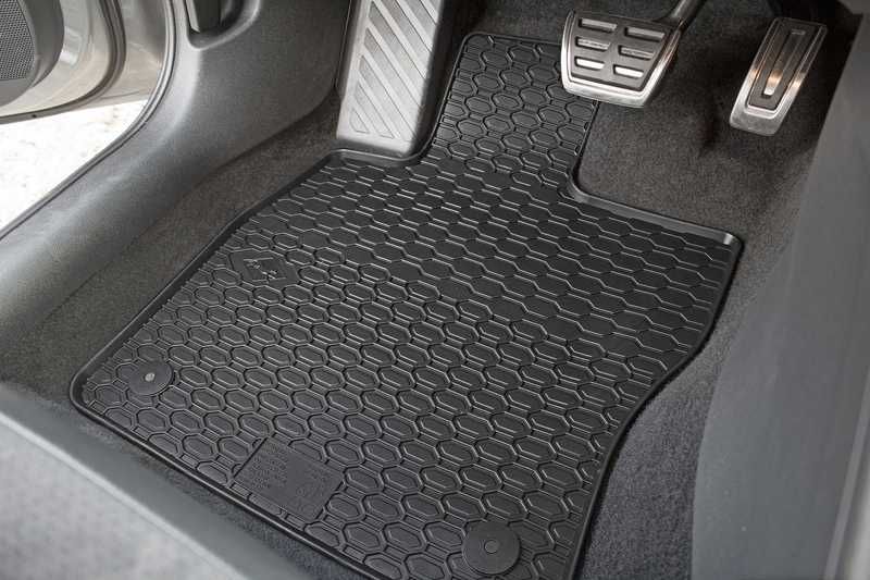 Dywaniki Gumowe Premium Audi A3 8v Vw Passat B8 Skoda Octavia III , IV