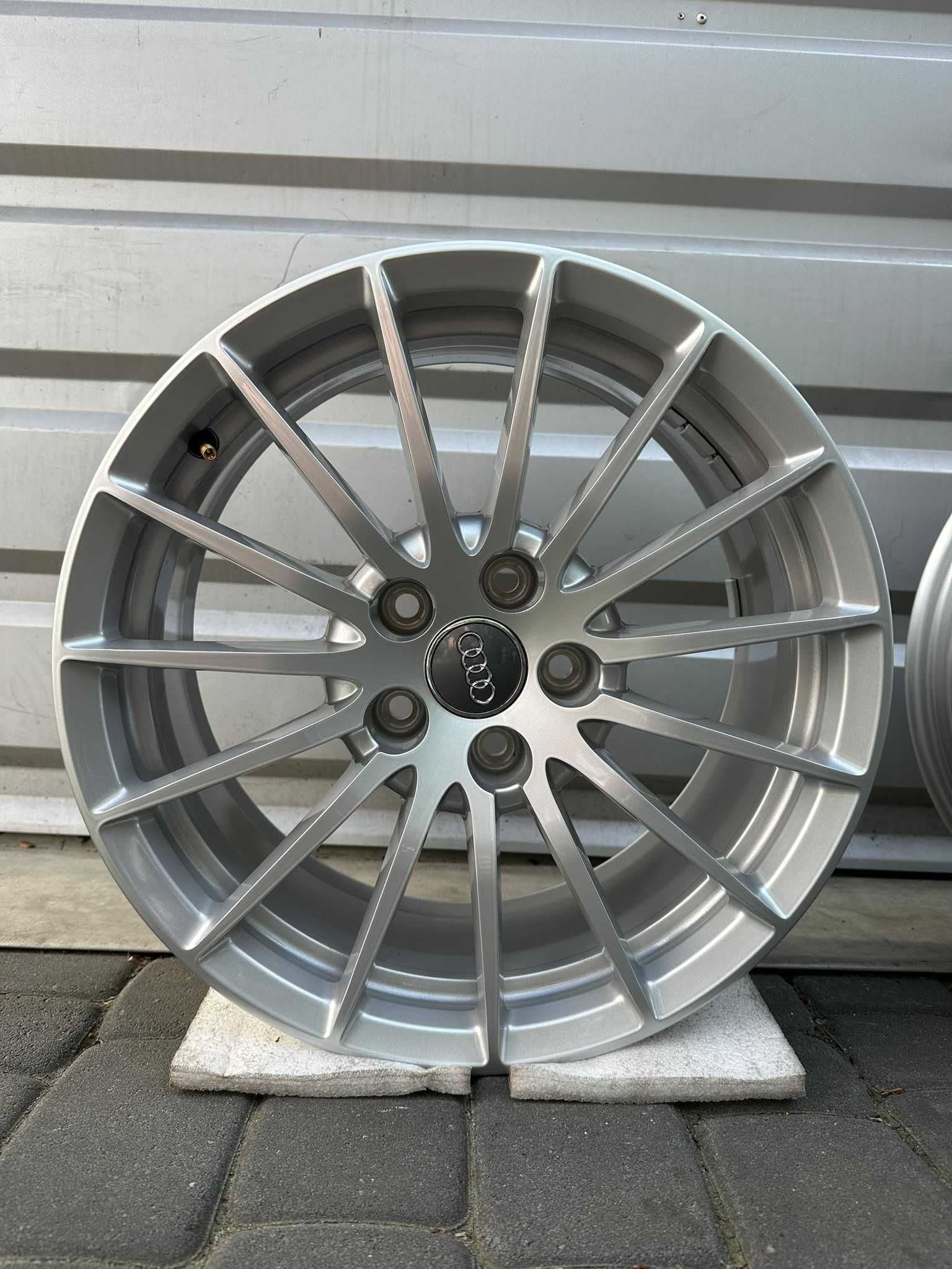 FABRYCZNIE NOWE Oryginalne Felgi Audi 17" A4 A5 A6 A7 A8 Q3 Q5