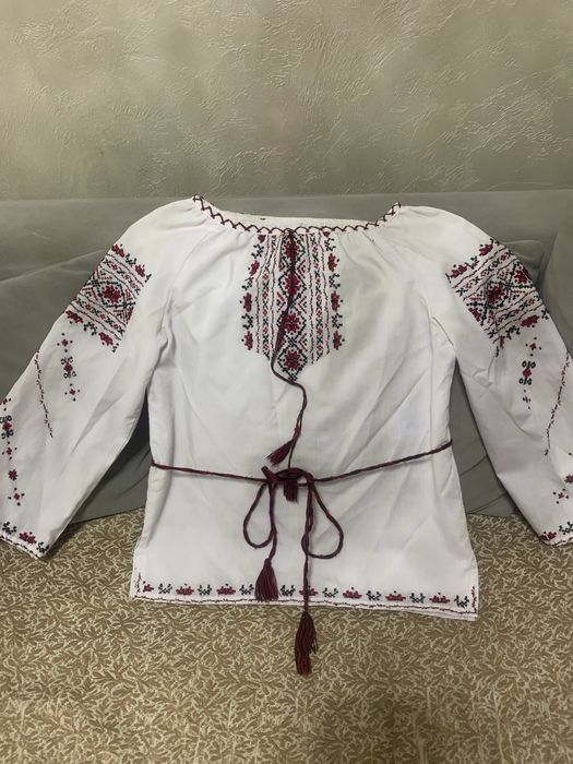 Сорочка вишиванка і спідниця