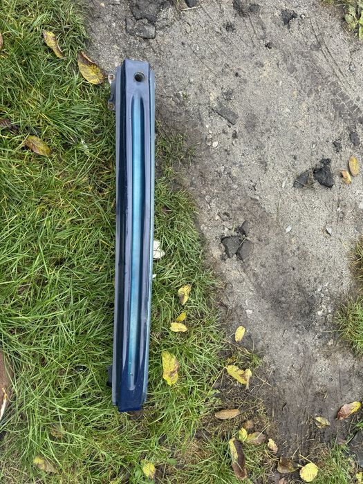 Підсилювач заднього бампера ліфтбек SKODA OCTAVIA A7