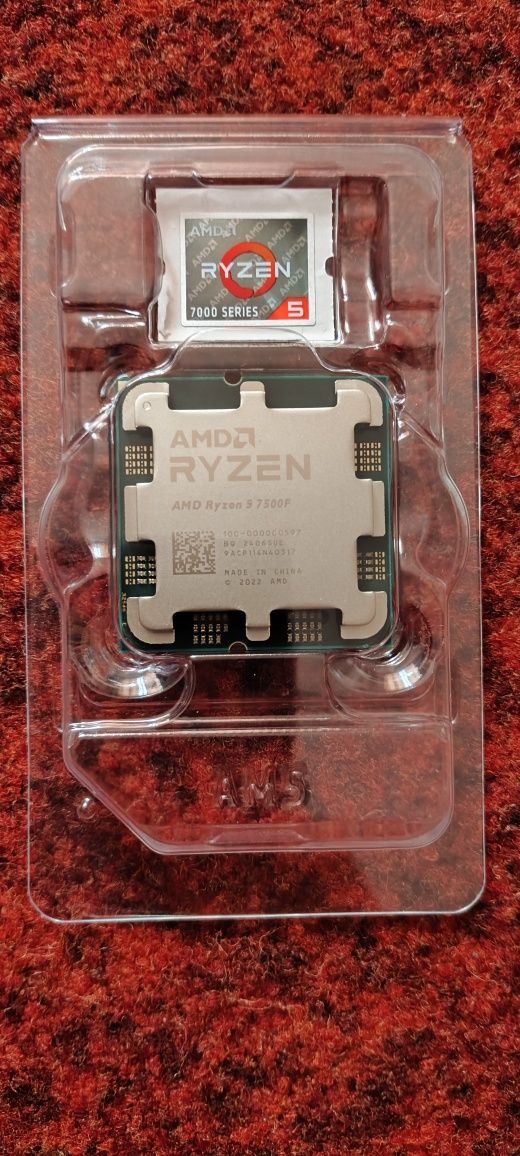 Процесор Ryzen 5 7500F новий.
