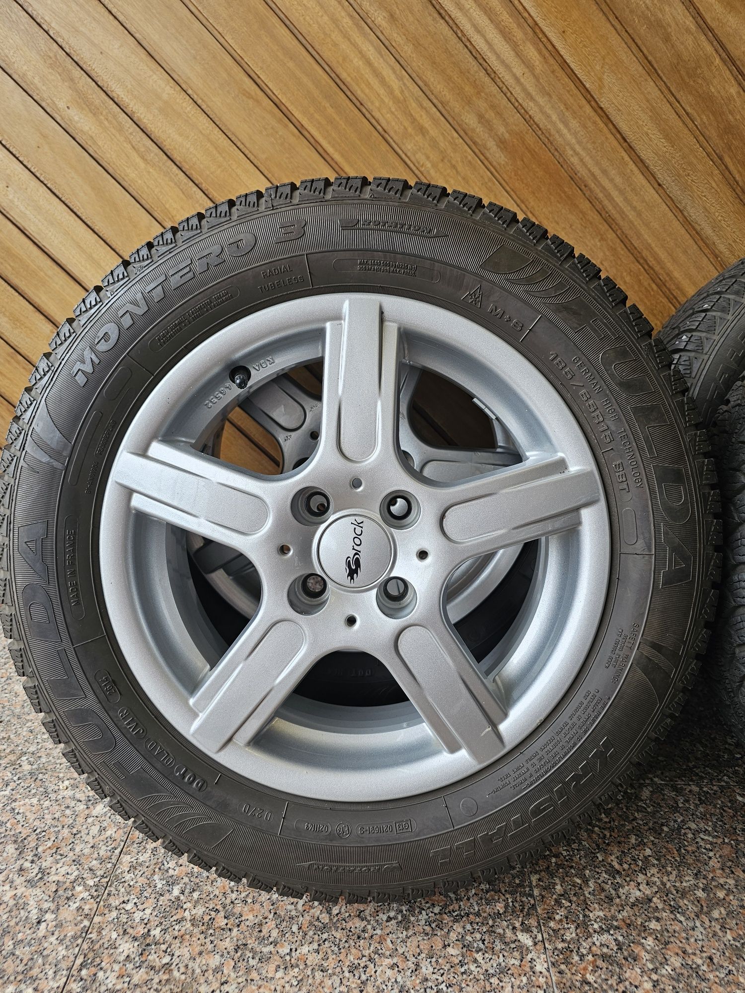 Jantes R15 4x100, pneu 185/65