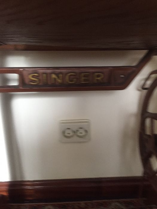 Máquina costura antiga Singer