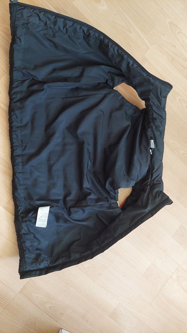 Продам жилет PUMA