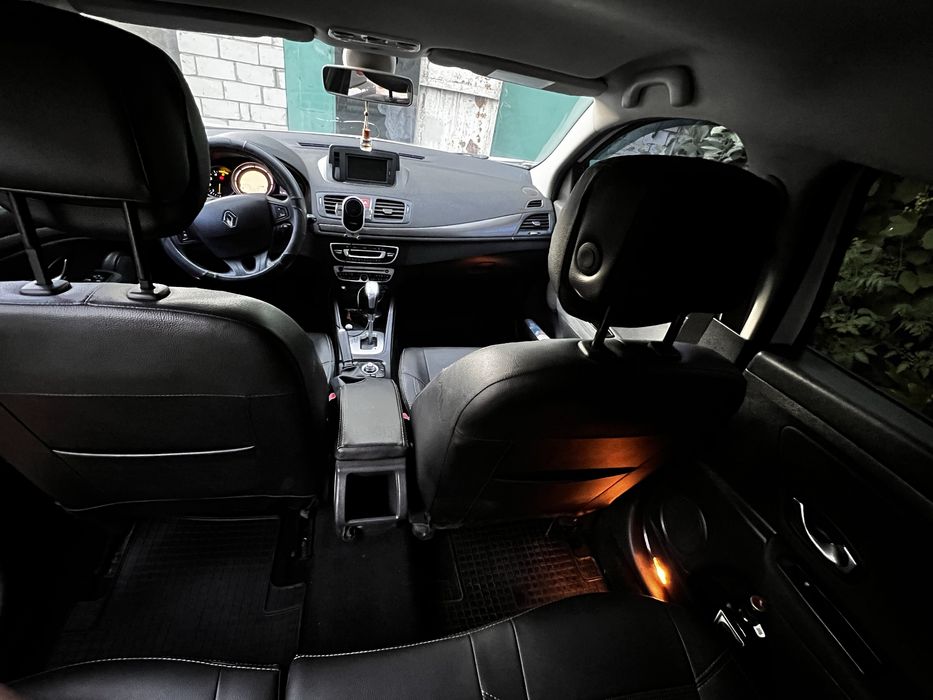 Продам рено меган 3 2010 року автомат Renault Megane 3