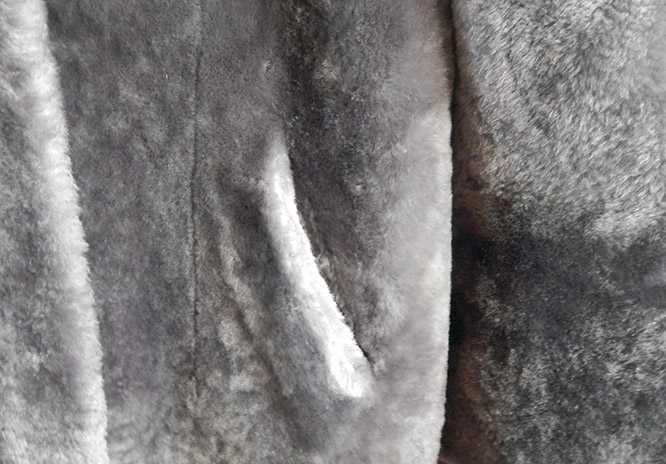 Шуба р.46-48, овчина полированная, песец серебристый, с капюшоном