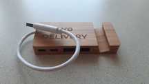 MOB MO2144 hub USB / stojak, podstawka na telefon - 2 USB C, 2 USB A